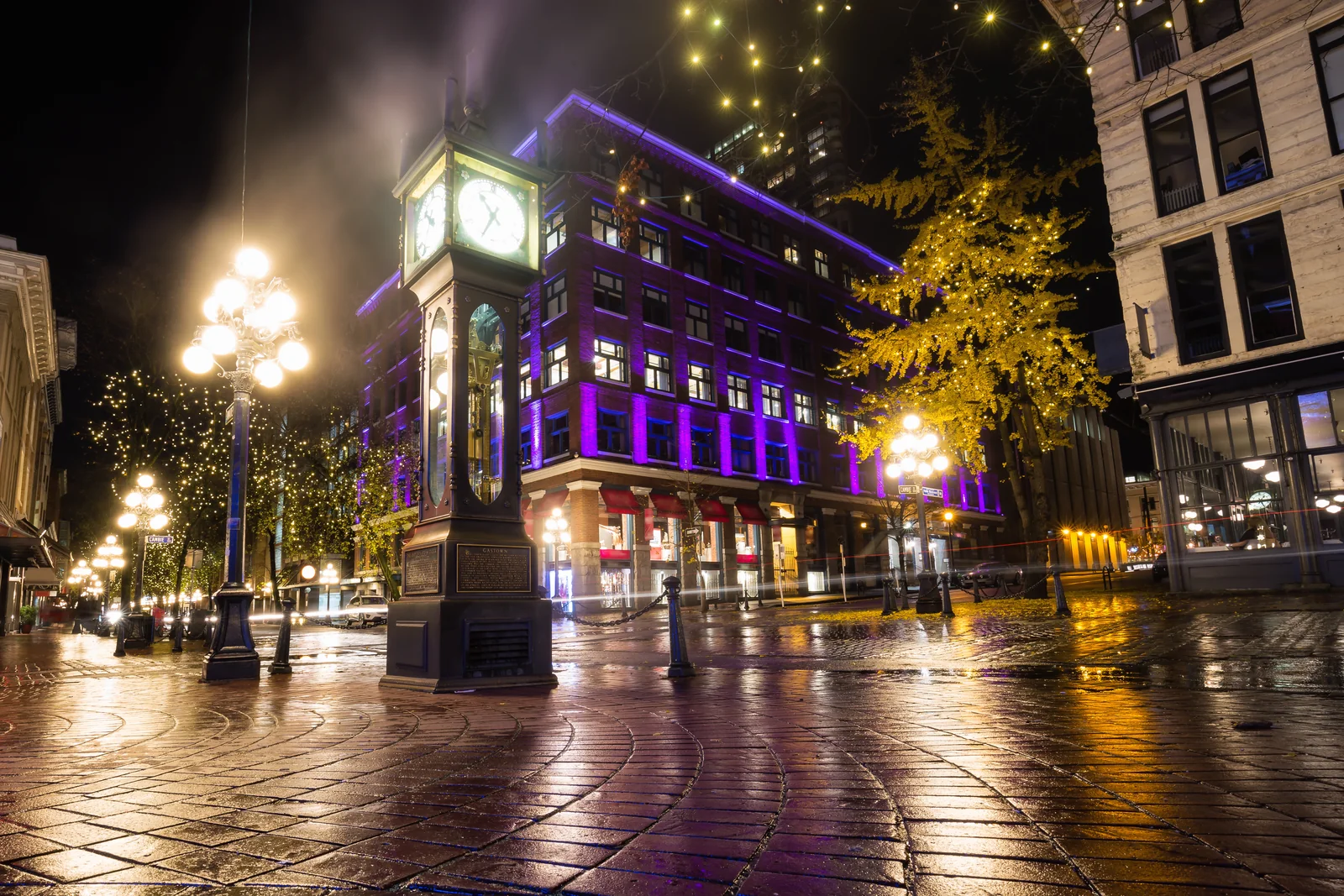 gastown-in-downtown-vancouver-2026-09-23-22-34-54-utc